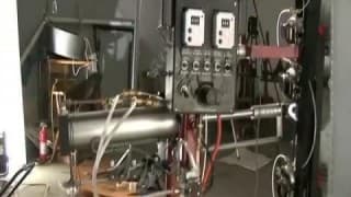 Une milf super bien foutue qui adore le bondage