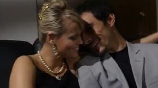 Trio avec sa femme et la soubrette