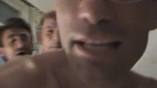 Ces trois potes homosexuels s'amusent bien !