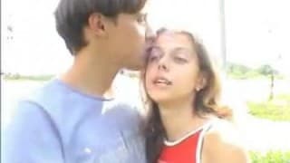 Un couple motivée en voiture