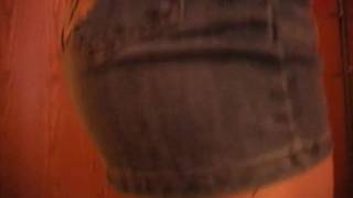 Elle s'amuse avec deux hommes en même temps