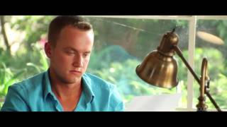 Dillon Harper prend beaucoup de plaisir dans un porno érotique