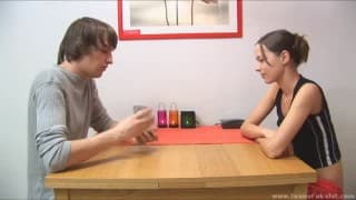 Elle perd la partie et passe à la casserole !