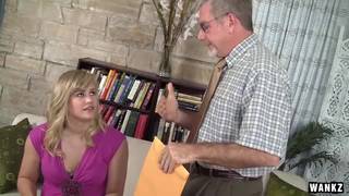 Jessica Brandy - Une petite jeunette blonde qui va prendre beaucoup de plaisir !