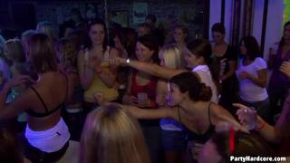 Partouze, Fellation, Lingerie Sexy, Exhibition, CFNM, Upskirt