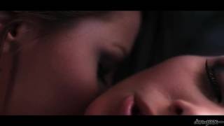 Kathy Moore et Cindy Hope des amies lesbiennes