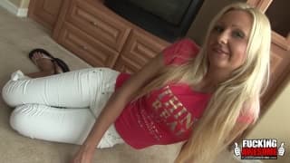 Jordan Spark prépare son jus dans l'anus !