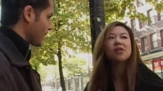 Ming une asiatique qui tourne son premier porno