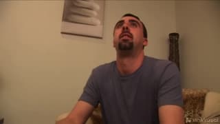 Il se tape les nouvelles petites voisines trop sexy