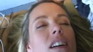 Ella pour un gonzo qui va finir dans son cul