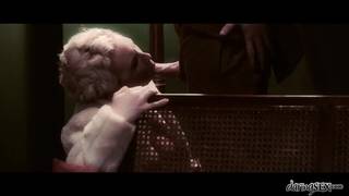 Karlie Simon une belle blonde sublime