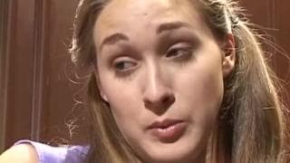 Cassandra Calogera complètement tronchée par son mec