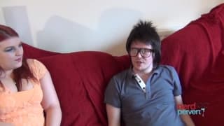 Lucy Lane elle suce le producteur du jour