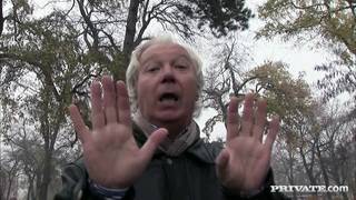 Jenny Noel préfère les hommes un peu plus vieux