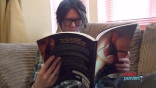 Jett Black une cochonne super chaude qui se fait du bien