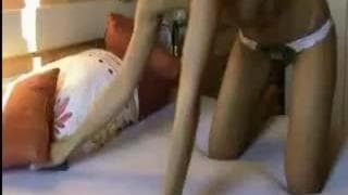 Amatrice brune et son mec pour une baise dingue