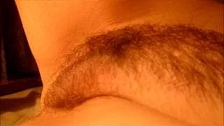 Chatte poilue sexy à ne pas perdre sur tukif