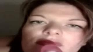 Quand une amatrice se donne du plaisir