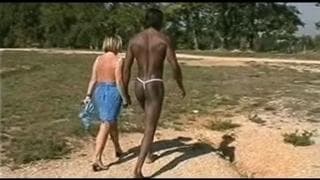 Sexe en extérieur, Interracial, Double Pénétration, Ejaculation Faciale, Plan à 3