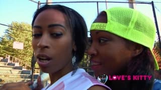 Envy et une amie gouine pour un porno !