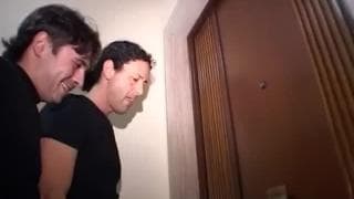 Une maman italienne pour deux hommes !