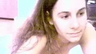 Un gros pénis en silicone