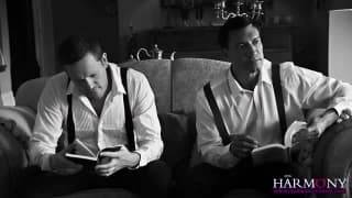 Mira va coucher avec deux mecs !