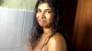 Sri lanka prend une douche