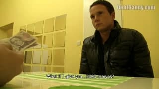 Voici un twink qui va bien se faire enculer !