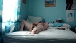 Une amatrice bien chaude qui aime se goder !