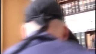 Une brune avec des énormes nichons et son mec