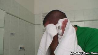 Cette grosse salope aime se faire baiser