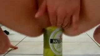 Une bouteille dans le cul c'est génial
