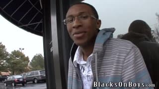 Gemini Star avec une grosse queue dans son cul