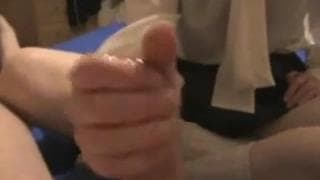 Une russe s'éclate avec un pénis