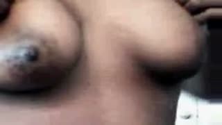 Un peu de tripotage pour une amatrice black !