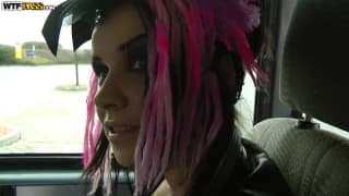 Wendy Moon se fait enculée dans un van