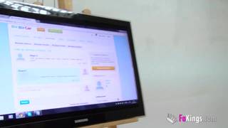 Un couple en voiture s'éclate !