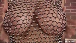 Milly Moris est trop excitante