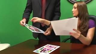 Sky Taylor baise avec son collègue