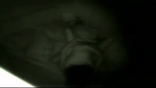 Belle brunette et son homme pour une scène XXX