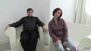 Un couple à s'éclater dans la chambre