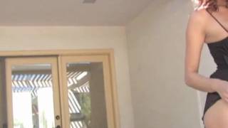 C'est dehors que Jayden Cole va sortir son gode