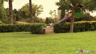 Ainara Reina baise à l'hotel en trio et en anal