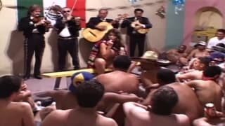 Cette MILF elle aime la sauce blanche