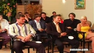 Une grosse partouze de bisexuels bien cochons