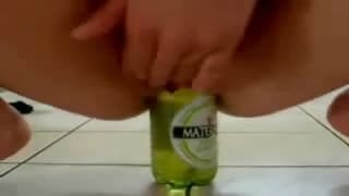 Une bière fraîche dans le vagin !