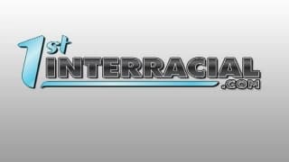 Elle savoure cette grosse bite noire