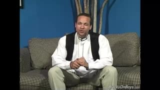 Ce blanc savoure deux bites noires