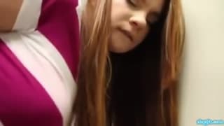 Ava Sparxxx se fait bien troncher en pov !